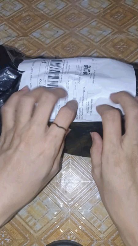 #spilmurahsoppee #ShopeeReview #SpillRacunShopeeHaul #SpillRacunShopeeBerkah #SandalWanitaKekinianViral #sandalmulesmurahbanget #zodesandal