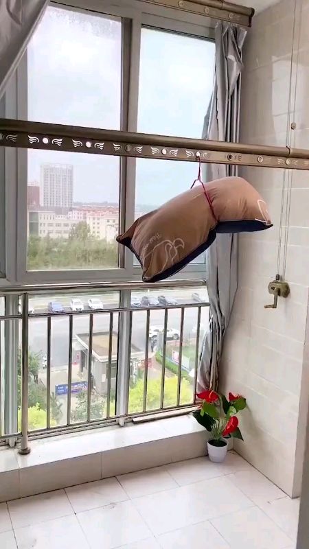 Gantungan Jemuran Bantal #videoshopee#jemuranbantal#ViralDiShopeeVideo#