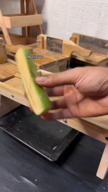 Pengiris Serbaguna Multicut Bahan Kayu Jati #pengirisserbaguna #pengiriskeripik #pengirisbawang #GakNyeselBeliIni #SpillRacunShopee #SpillBawaBerkah