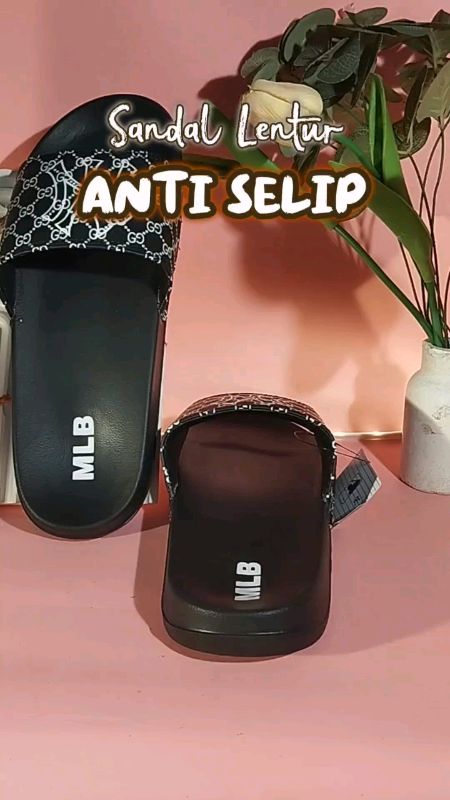 Sandal slop anti selip #sandal #sandalslop #sandalviral #sandalmurah #sandalkaret #shopeevideo #ShopeeCOD #shopeeterkini #RacunShopeeCheck