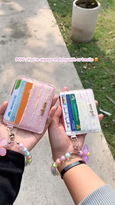 Cubanget oyyy ini cardholder satu😭🫵🏻#lokalpride #RacunShopee #shopeevideo #cardholder #coquette
