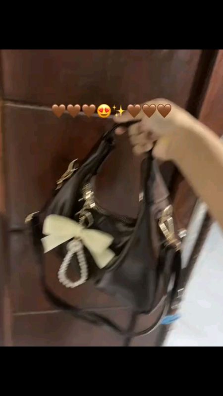 Tas selempang wanita bogo