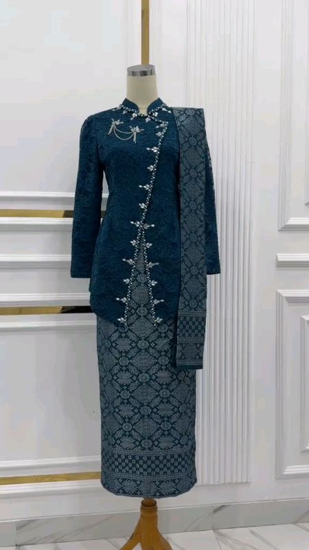 kebaya modern yang elegan dan anggun#kebayamodern #kebaya