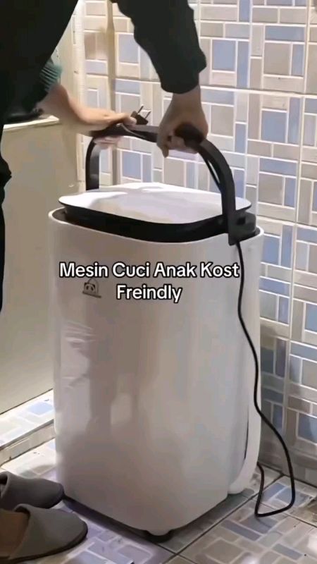 Mesin Cuci Mini Cocok Buat Anak Kost #RacunShopee #SpillRacunShopee #ViralDiShopeeVideo #ShopeeCOD #mesincucimini #mesincuciportable #ShopeeReview