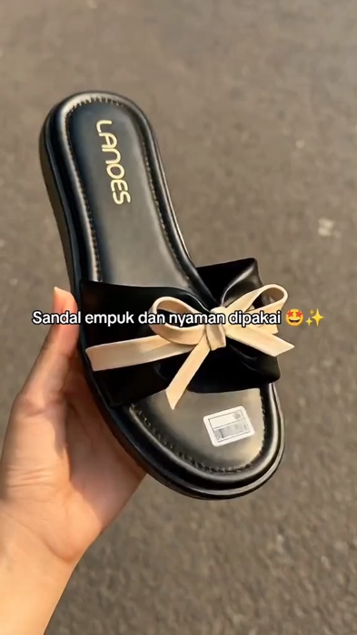 #SandalPlatformWanitaKekinianMurahterbaru #SandalPlatformWanitaKekinianMurah #sandalplatformwanitakekinian2025 #sandalwanita #sandalflatwanita #shopee