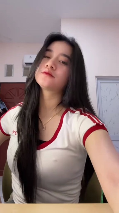 #croptop #shopeevideofeed #shopeevideo #ShopeeLook #ViralDiShopeeVideo #viral #fypシ #ShopeeFashionHaul