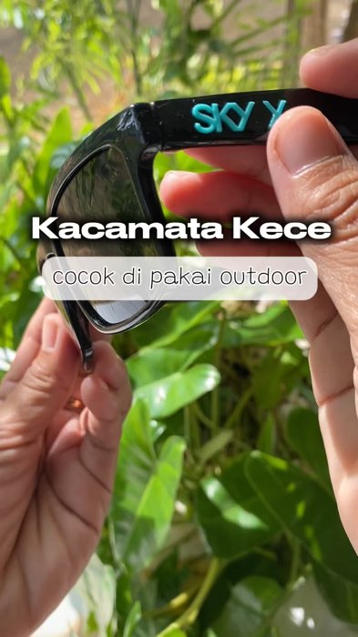 Kacamata anak desain keren banget#RacunShopeeCheck #GratisOngkirRP0 #shopeevideo #kacamata #kacamataanak #kacamatamurah #kacamataantiuv