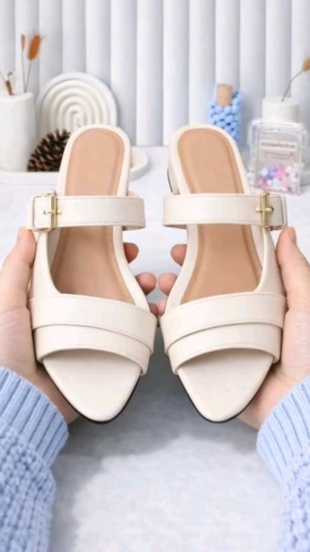 Heels untuk lebaran#ShopeeFashionHaul #ShopeeLook #RacunShopee #GratisOngkirRP0 #heelswanita