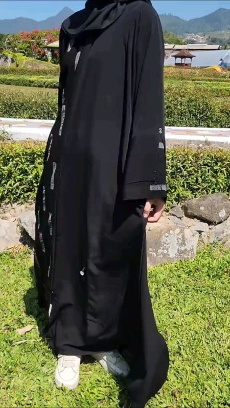 Abaya farah farashiyama#abayakekinian #abayamurah #racunshopeemurah #RacunShopeeAksesoris