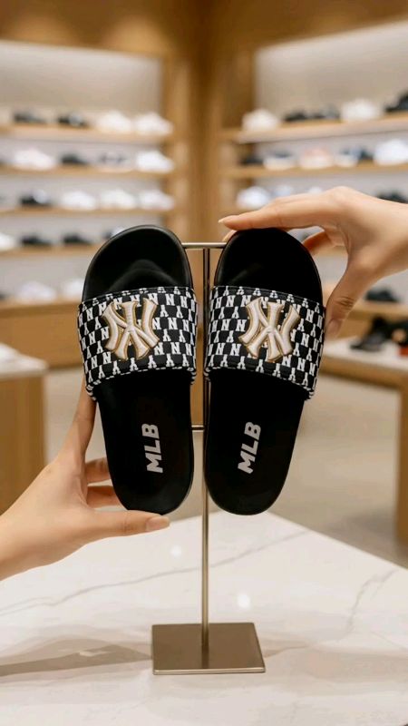 #sendalmurah #sedal #slip #shopeevideo #ShopeeLook #ShopeeCOD #SpillRacunShopee #SpillBawaBerkah #ViralDiShopeeVideo #viral #fyp #fypシ #fypdongggggggg