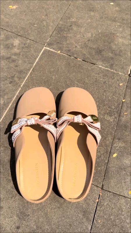 Sepatu Flat Wanita Terbaru Official Mall Bostanten Gina #flatshoeswanita #GratisOngkirRP0 #ShopeeLook #ShopeeFashionHaul #SpillBawaBerkah #ShopeeCOD
