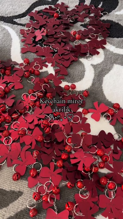 order untuk brand pun bisaa gais , akan ada special hargaaa min pembeli 50 pcs 💖#keychainlucu
