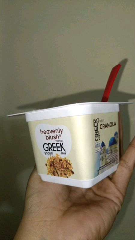 Enak banget 😍 #yogurt #yogurtgreek #blushyogurt #enak #enakbanget #murah #murahbanget#granola #granolatimurtengah