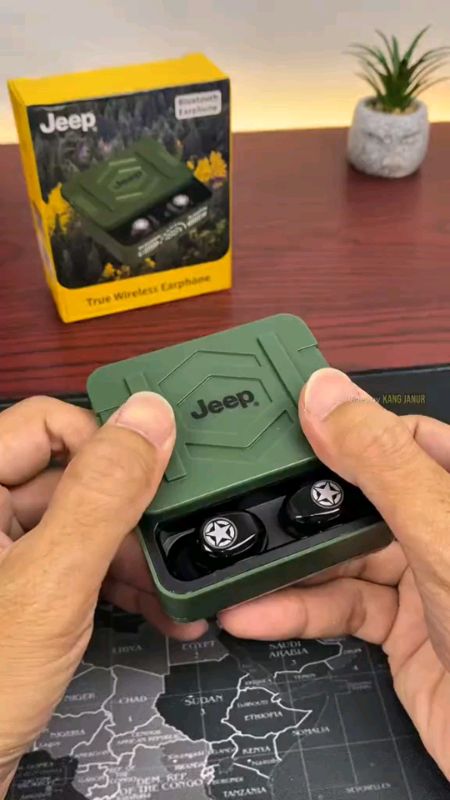 Jeep EW130 TWS Wireless Earbuds Bluetooth 5.4 Gaming Earphone Deep Bass Baterai Ekstra Besar Dengan fungsi Pengisian Terbalik IPX5 Waterproof Sports H