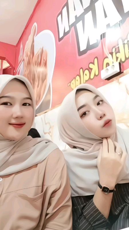 hijab Paris ORI yg aku pake ada dikeranjang kuning cek cek🤪😚🛒#fyp #parisjadulpremium #RacunShopee #cekkeranjangkuning #foryou #Diskon60Persen #sale