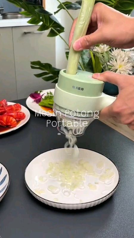 meal prep jadi cepet #mesinpotongportable #mesinpemotongsayuran #mesinpotongsayur #mesinpotongsayurelectric #ViralDiShopeeVideo #RacunShopee #mealprep
