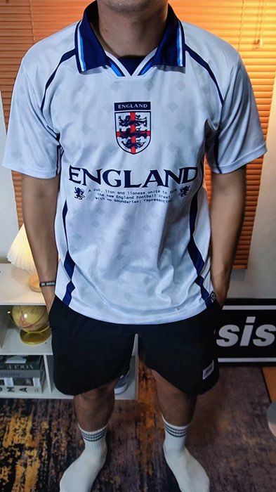 Jersey Vintage Timnas England 😎 asli kereeen 🔥 #jersey #vintage #jerseybola #jerseytimnas #england