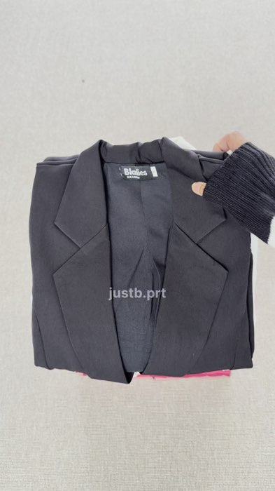 Blazer keren banyak variasi warnanya😍 #blazer #blazerwanita #OOTDFashionShopee  #TopKontenShopee #RacunShopee