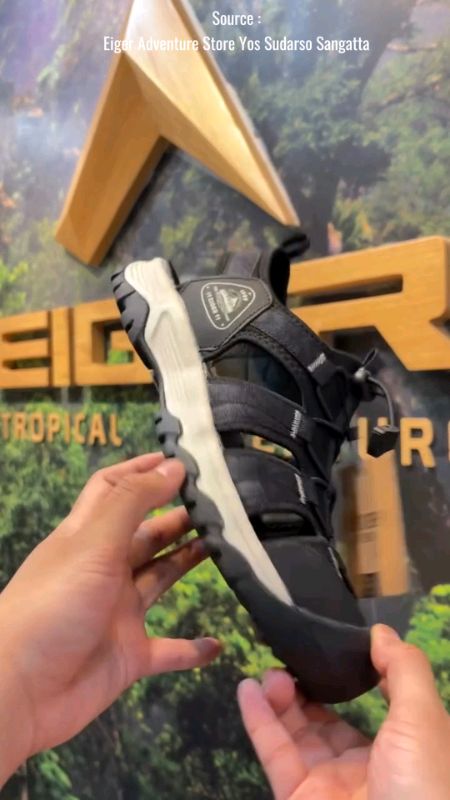 EIGER HILLWANDER TOE SANDALS#Eiger1989 #OutdoorSandal #HillwanderToe Sandal praktis 🩴 grip kuat & nyaman dipakai seharian!