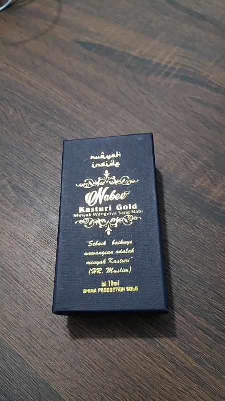 minyak kasturi 100% original. dengan kemasan elegan dan eksklusif #nabee #kasturi #minyakkasturi #orginal