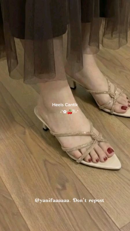 heels cantik #GratisOngkirRP0 #DiskonRacunShopee #RacunShopee #Diskon40RB #Diskon50Persen #heelswanita #heelskondangan #heelscantik