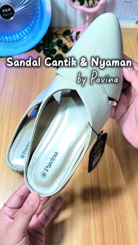 #pavina #muleswanita #mulesheels #sandalmules #sandalwanita #sandalkondangan #sandalkekinian #OOTDFashionShopee #RacunShopee #ShopeeLook #PromoNonStop