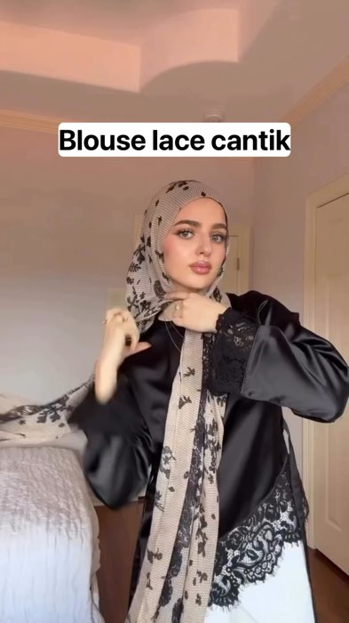 Atasan lace kekinian. Cantik dipakai segala acara #blousewanita #blouselace #blousecantikelegan