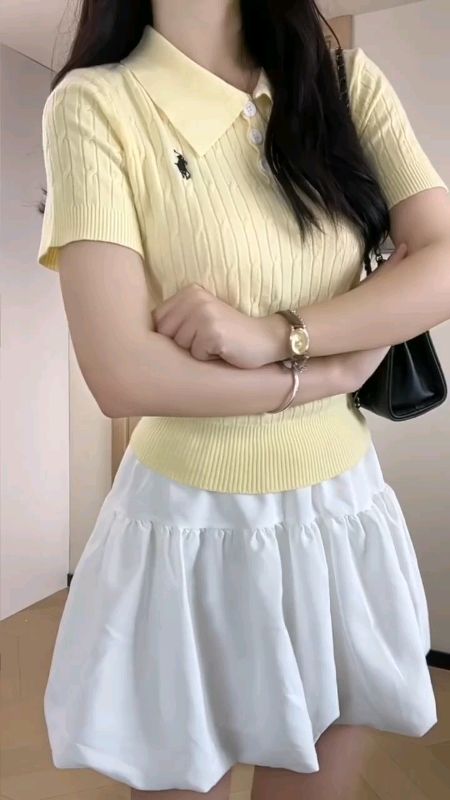 #kaospolo #kaoscewek #koreanshirt #ViralDiShopeeVideo #koreanstyle #SpillRacunShopee #OutfitAlaKorea #BeliDiShopeeVideo #RacunShopee