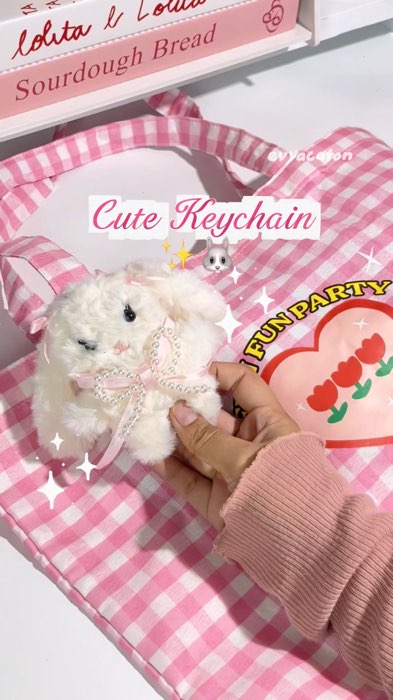 Gantungan Cantikkk Tapi Murah Abiss😭🩷🌸#fyp #keychain #wanita #fyp #shopeevideo #foryou