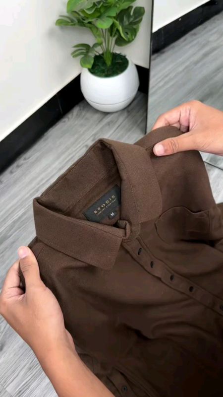 RUMAHAGEMAN - Kemeja Polos Pria Lengan Panjang Warna Mahogany#SpillRacunShopee #shopeevideo #BadaiTapiBudget #s #fyp #ShopeeCOD