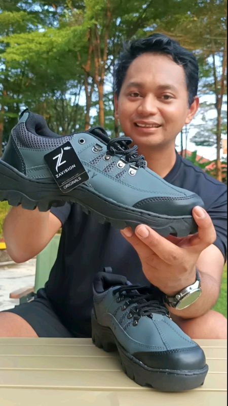 #ViralDiShopeeVideo #GakNyeselBeliIni #ShopeeCOD #sepatusafety #sepatusafetypria #sepatusafetyujungbesi