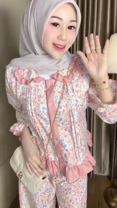 🧕🏼NJW -  #RacunShopeeCheck #ShopeeLook #ShopeeFashionHaul #GratisOngkirRP0 #ViralDiShopeeVideo #NJW #DressWanita