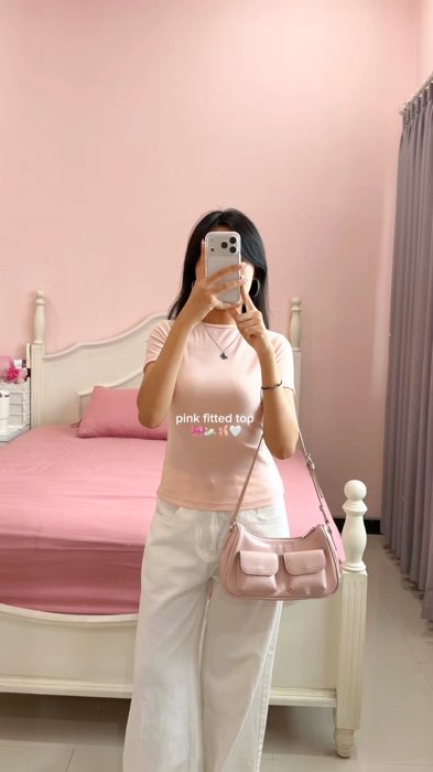 nemu fitted top pink lucu bgtt #OOTDFashionShopee #RacunShopee #fittedtop #fittedtee #kaosfitbody #kaoswanita