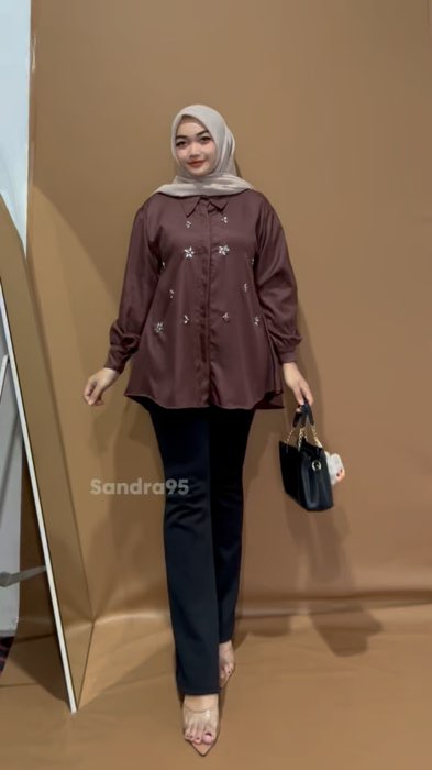 Rekomendasi blouse payet #blouse #blousewanita #blousepayet #blousemurah #atasanwanita #kemejawanita #OOTDFashionShopee #CantikGaHarusMahal #outfit