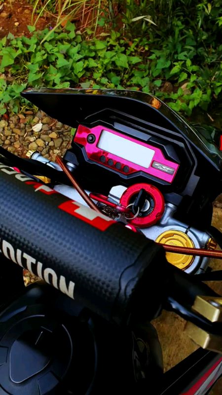 Bikin look speedometer CRF mu jadi tambah manis 🤩 #crf150l #crf150supermoto #supermotoganteng #coverspeedometer #shopeevideo #arklik #fypシ #trending