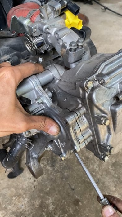 Buka waterpump vario 160 #waterpump #vario #variomodifikasi