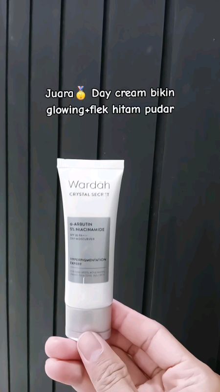 rekomendasi wardah crystal secret daycream #wardahbeauty #wardahdaycream #wardahdaymoisturizer #wardahdaycreamcrystalsecret #RacunShopee