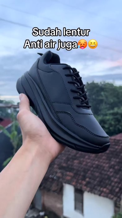 Edisii buat kerja, sekola atupun main juga oke nih #sepatusneakers #spatusneakers #sepatuhitam #spatuhitam #sepatuhitampria #sepatuhitamwanita #viral