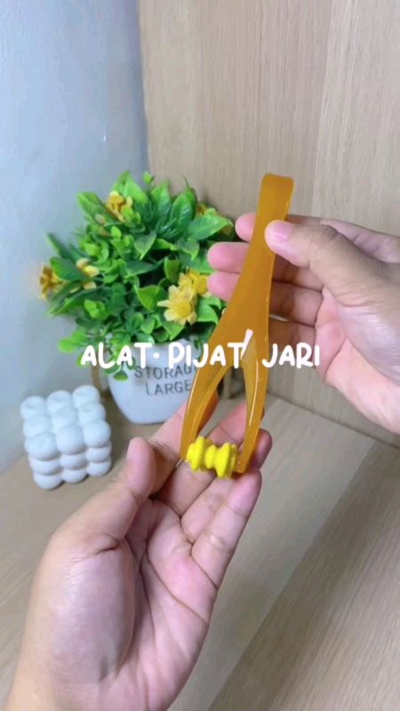 Alat pijat jari #pijatjari #alatpijat #alatpijatmurah #alatpijatviral #alatpijatjari #RacunShopee #ViralDiShopeeVideo #PromoNonStop #GratisOngkirRP0