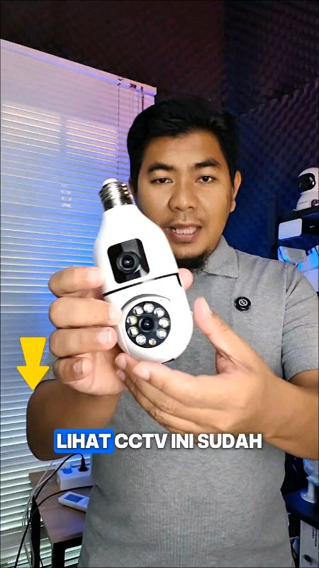Cctv 2 lensa bisa pantau 2 area secara bersamaan #cctv #cctv2kamera #cctvwifi #cctvbohlam #RacunShopee #ViralDiShopeeVideo #GakNyeselBeliIni #codinaja