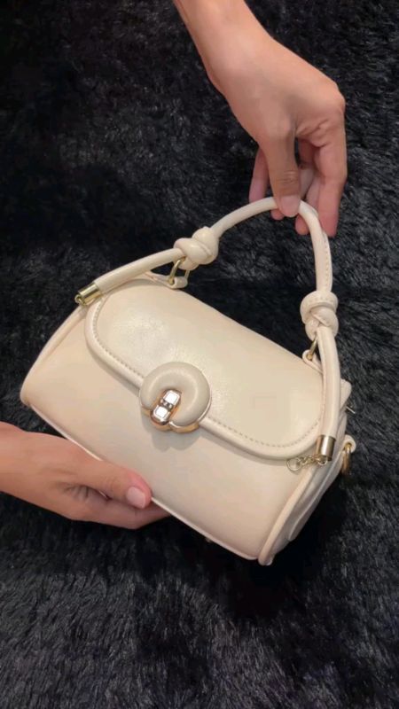#LebaranVersiKu #viralvideo #DiskonRacunShopee #ViralDiShopeeVideo #OOTDFashionShopee #fyp #fypシ #SpillRacunShopee #RacunShopee