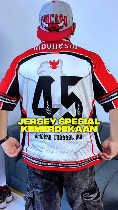 Bagusss banget!! Bahannya adem dan lembut banget, dipake senyaman itu gak gerah cek keranjang kiri bawah sekarang #jerseylokal #jerseykemerdekaan