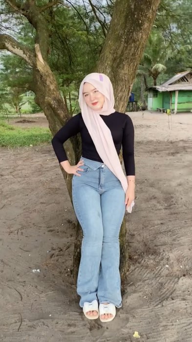 Jeans cutbray #jeanscutbray #ootd #hijabstyle #rekomendasioutfit #OOTDFashionShopee #RacunShopee #stylehijab #ootdwanita #inspirasiootd