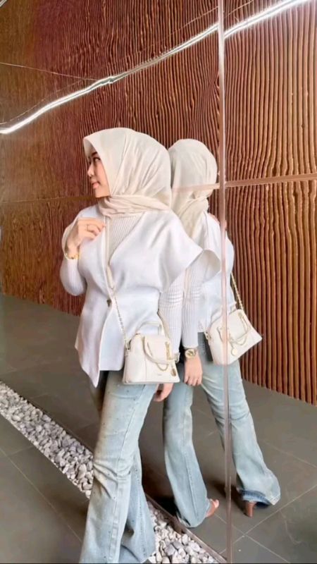 vest 60ribuan secakep ini😍😭#racunshopeemurah ##outfutinspo #OOTDFashionShopee