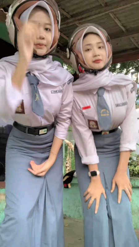 Cantik banget 😋😋#RacunShopeeLokal #RacunShopeeCantik #foryoupage #anaksekolah #berandashopee #trending #ViralDiShopeeVideo #viral #fyppp #racunshope