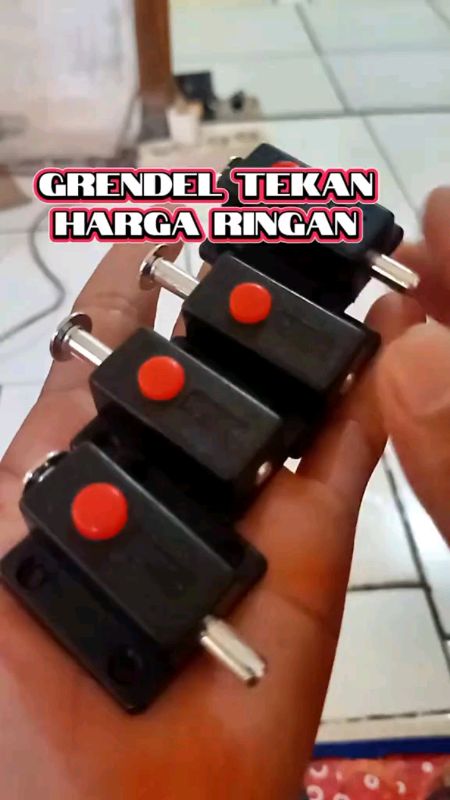 grendel tekan #grendelpintu #grendeltekan #grendelpencet #PromoNonStop #GratisOngkirRP0 #fyp #trending #SpillBawaBerkah #ViralDiShopeeVideo