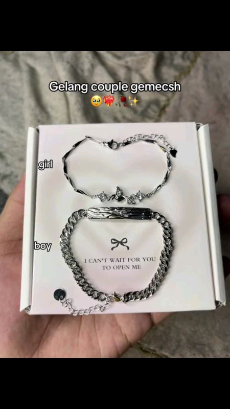 gelang couple gemecsh#gelang #gelangcouple #gelangkekinian #RacunShopee #SpillBawaBerkah #ShopeeLook #RacunShopee #RacunShopee