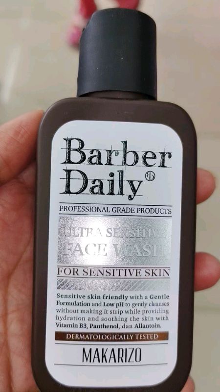#ShopeeLook #shopeevideo #ShopeeCOD #ShopeeFashionHaul #ShopeeBeautyHaul #RacunShopee #ViralDiShopeeVideo #fyp #barberdaily #facewashpria #viral
