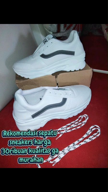 sepatu sneakers murah kualitas mewah 🤫 #wajibpunya #sepatusneakers #RacunShopee #fyp