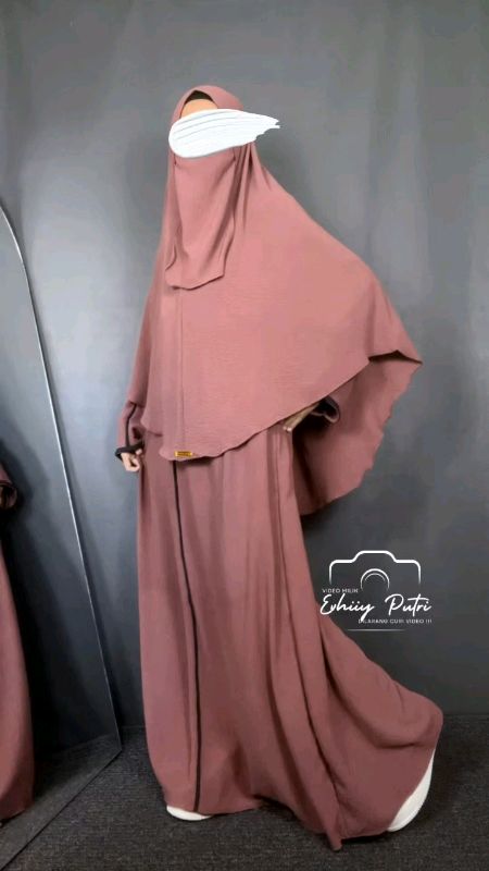 ini nih oneset gamis yang harganya cuman rp100.000-an sudah dapat 3 item.. cek keranjang kuning kamu dapat harga berapa?
